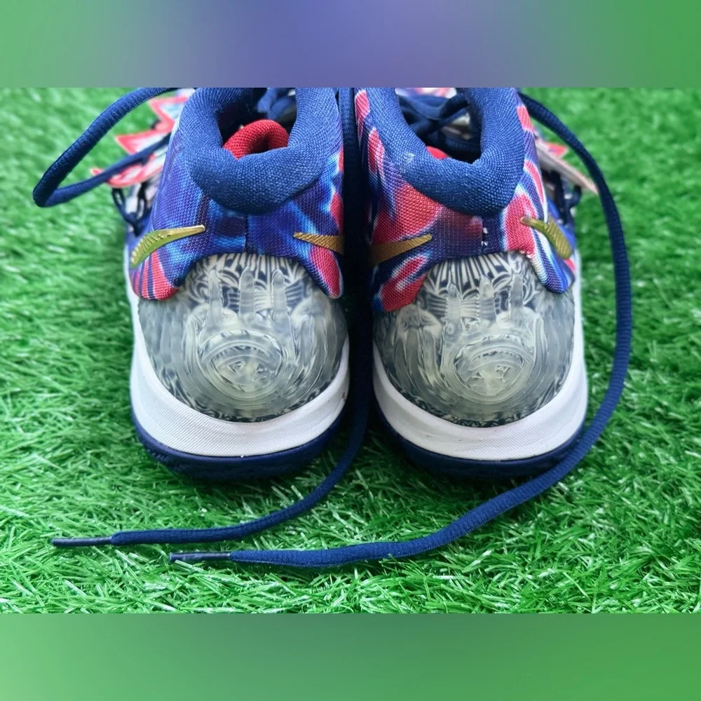 NIKE KYBRID S2 HYBRID YOUTH SIZE‎ 6.0 4TH OF JULY 